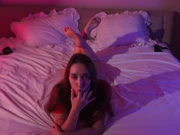 Foto porno _meganmeow_ descoperita pe video chat pe KUR.ro
