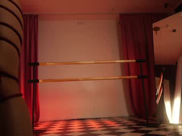 Foto porno _meganmeow_ descoperita pe video chat pe KUR.ro