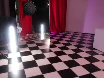 Foto porno _meganmeow_ descoperita pe video chat pe KUR.ro