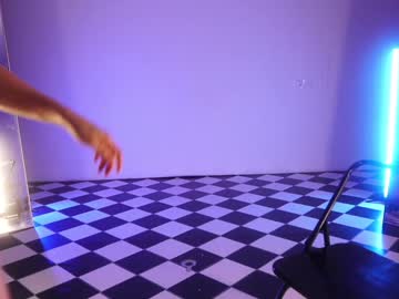 Foto porno _meganmeow_ descoperita pe video chat pe KUR.ro