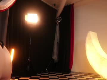 Foto porno Ganduri murdare cu _meganmeow_ pe KUR.ro