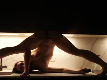 Foto porno Ganduri murdare cu _meganmeow_ pe KUR.ro