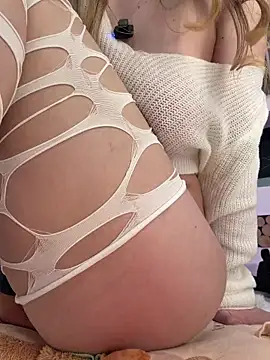 Foto porno _nobara__ ne arata tot la camera pe KUR.ro