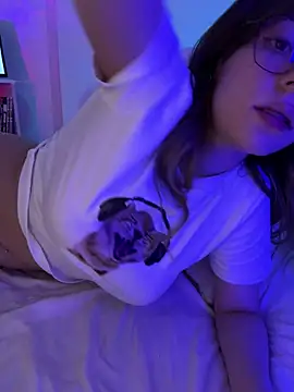 Foto porno _nobara__ ne arata tot la camera pe KUR.ro