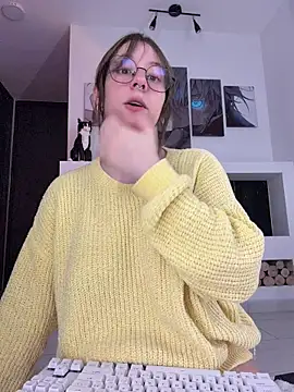 Foto porno _nobara__ ne arata tot la camera pe KUR.ro