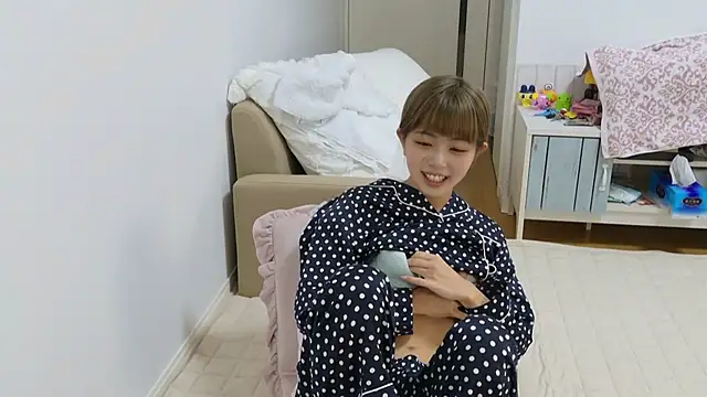 Foto porno _sizuku_o0 ne arata tot la camera pe KUR.ro