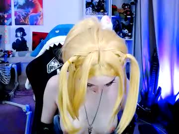 Foto porno _sparkland_ se dezbraca la web pe Chaturbate pe KUR.ro