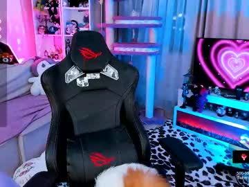 Foto porno _sparkland_ se dezbraca la web pe Chaturbate pe KUR.ro