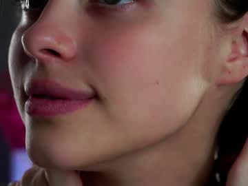 Foto porno a_whole_eternity se dezbraca la web pe Chaturbate pe KUR.ro