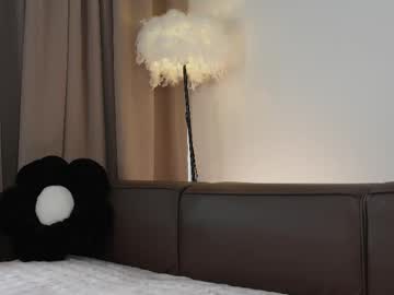 Foto porno Discutii intime cu adelia_ntmu pe KUR.ro