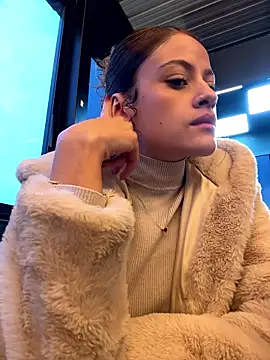 Foto porno Fantezii cu Linda-3 pe BongaCams pe KUR.ro