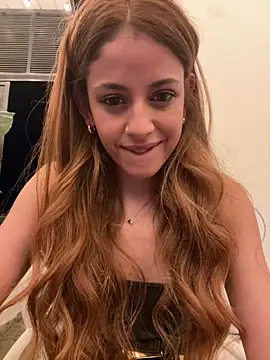 Foto porno Fantezii cu Linda-3 pe BongaCams pe KUR.ro