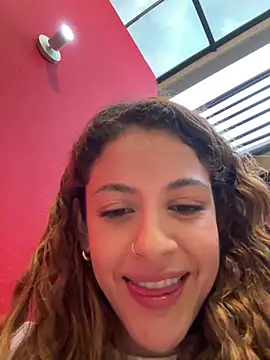 Foto porno Fantezii cu Linda-3 pe BongaCams pe KUR.ro