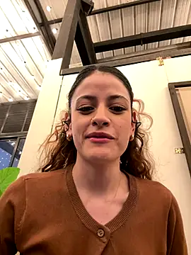 Foto porno Fantezii cu Linda-3 pe BongaCams pe KUR.ro