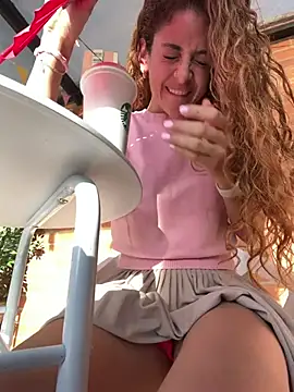 Foto porno Fantezii cu Linda-3 pe BongaCams pe KUR.ro