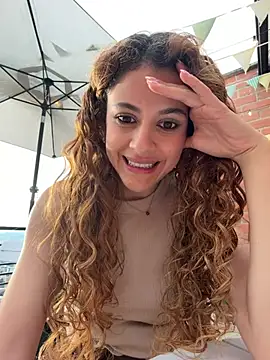 Foto porno Fantezii cu Linda-3 pe BongaCams pe KUR.ro