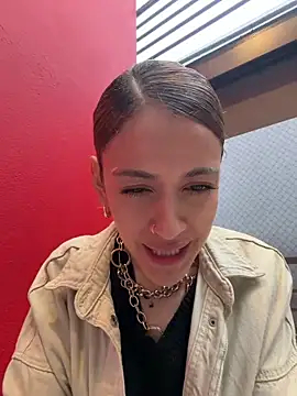 Foto porno Fantezii cu Linda-3 pe BongaCams pe KUR.ro