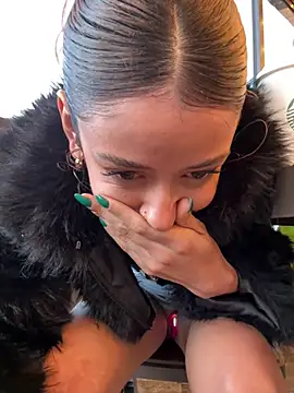 Foto porno Fantezii cu Linda-3 pe BongaCams pe KUR.ro