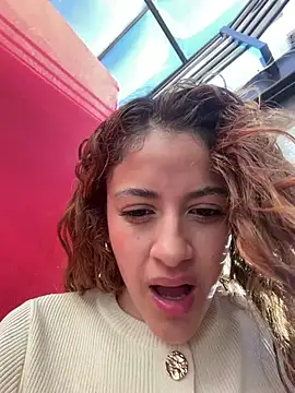 Foto porno Fantezii cu Linda-3 pe BongaCams pe KUR.ro