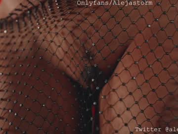 Foto porno alejastorm descoperita pe video chat pe KUR.ro