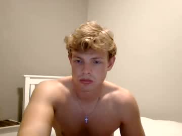 Foto porno Ganduri murdare cu alexcoxx21 pe KUR.ro