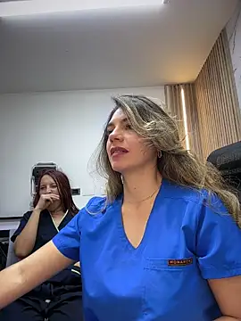 Foto porno alicee16 descoperita pe video chat pe KUR.ro