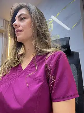 Foto porno alicee16 descoperita pe video chat pe KUR.ro