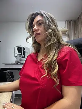Foto porno alicee16 descoperita pe video chat pe KUR.ro