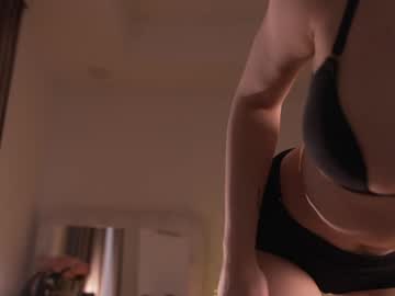 Foto porno Fantezii cu -AnnaMaria- pe BongaCams pe KUR.ro