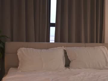 Foto porno alissa_wxw se dezbraca la web pe Chaturbate pe KUR.ro