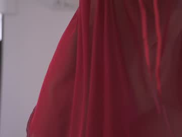 Foto porno alissa_wxw se dezbraca la web pe Chaturbate pe KUR.ro