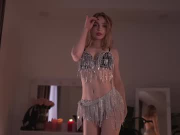 Foto porno Fantezii cu -AnnaMaria- pe BongaCams pe KUR.ro