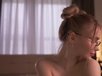 Foto porno Fantezii cu -AnnaMaria- pe BongaCams pe KUR.ro