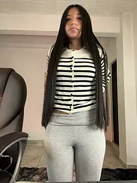 Foto porno Ce sexy este aly_golden_ pe KUR.ro