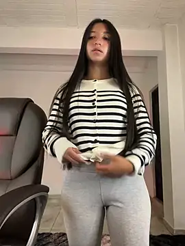 Foto porno Ce sexy este aly_golden_ pe KUR.ro