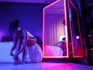 Foto porno Nebunii pe chat marca CindyBKK pe KUR.ro