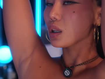 Foto porno Nebunii pe chat marca CindyBKK pe KUR.ro