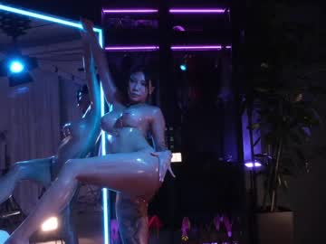 Foto porno Nebunii pe chat marca CindyBKK pe KUR.ro