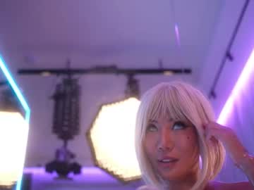 Foto porno Nebunii pe chat marca CindyBKK pe KUR.ro