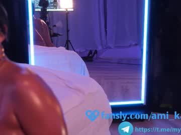 Foto porno Nebunii pe chat marca CindyBKK pe KUR.ro