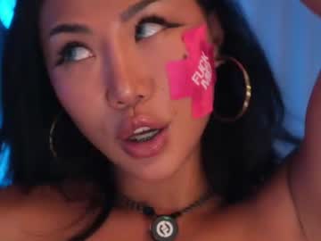 Foto porno Nebunii pe chat marca CindyBKK pe KUR.ro