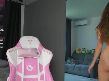 Foto porno Ganduri murdare cu amilia4u pe KUR.ro