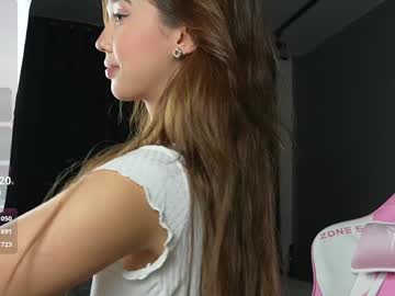 Foto porno Ganduri murdare cu amilia4u pe KUR.ro
