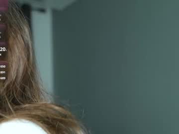 Foto porno Ganduri murdare cu amilia4u pe KUR.ro