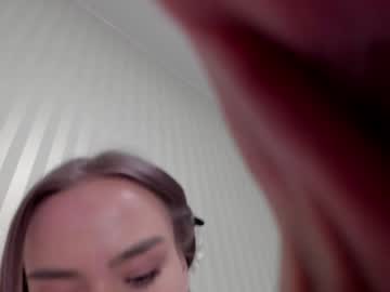 Foto porno aminaswan_ se dezbraca la web pe Chaturbate pe KUR.ro