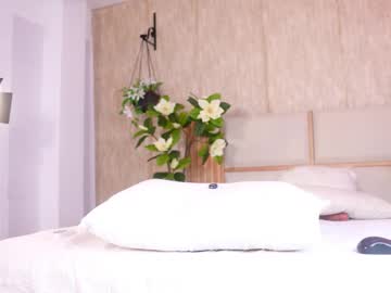 Foto porno ana_maria11 ne arata tot la camera pe KUR.ro