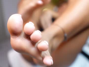 Foto porno ana_maria11 ne arata tot la camera pe KUR.ro