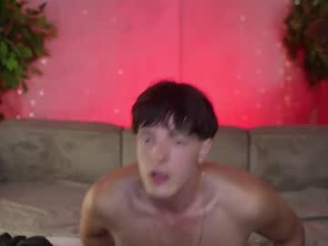 Foto porno -VikkiL0vesCheese- ne arata tot la camera pe KUR.ro
