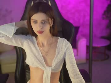 Foto porno -VikkiL0vesCheese- ne arata tot la camera pe KUR.ro