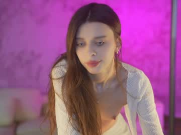 Foto porno -VikkiL0vesCheese- ne arata tot la camera pe KUR.ro